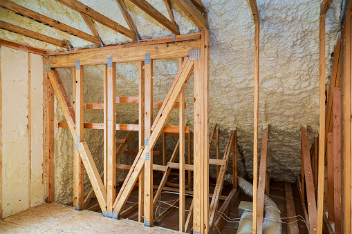 Ultimate Guide to Spray Foam Crawl Space Insulation
